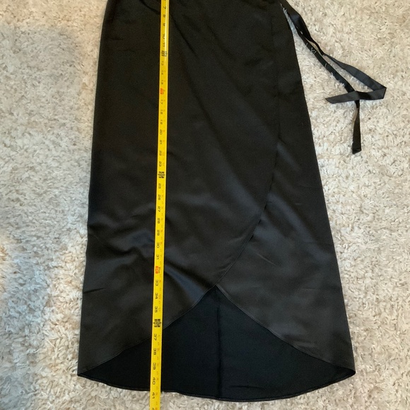 Asos Black 10 Wrap Midi Skirt with Side Tie Classic Minimalist Normcore Scandi - Picture 5 of 6